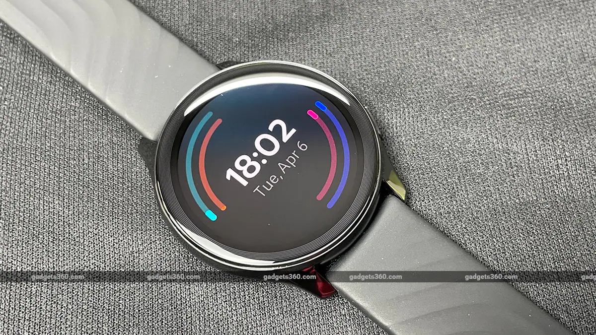 OnePlus watch AMOLED display OnePlus Watch First Impressions