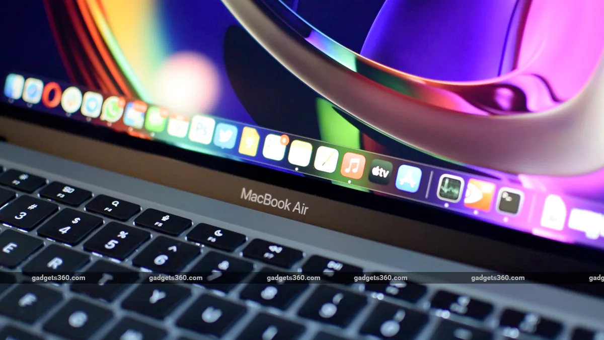 apple macbook air M1 2020 review name ss