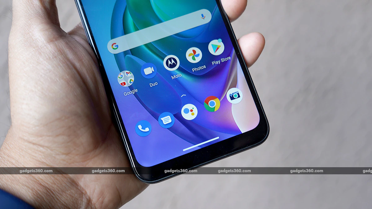 moto g10 power first impressions buttons aa